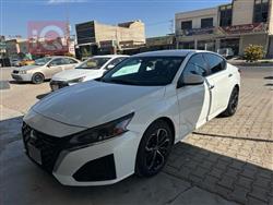 نيسان ألتيما